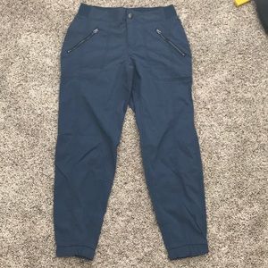 Athleta joggers size 4